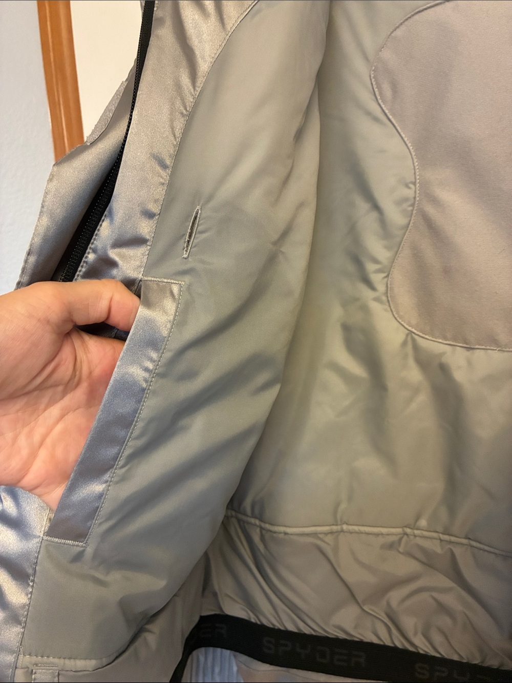 Spyder Girls Insulated Ski Jacket Size 16 Metallic Silver Gray - Picture 7 of 8